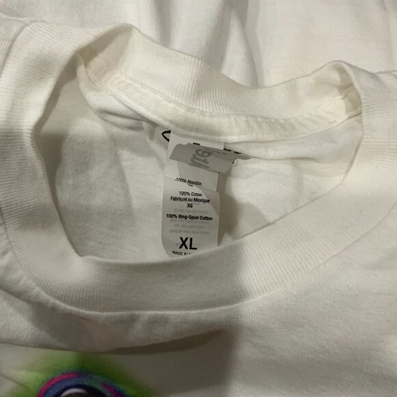 Disney Mickey Airbrush Graphic Tee Size XL - Picture 4 of 4